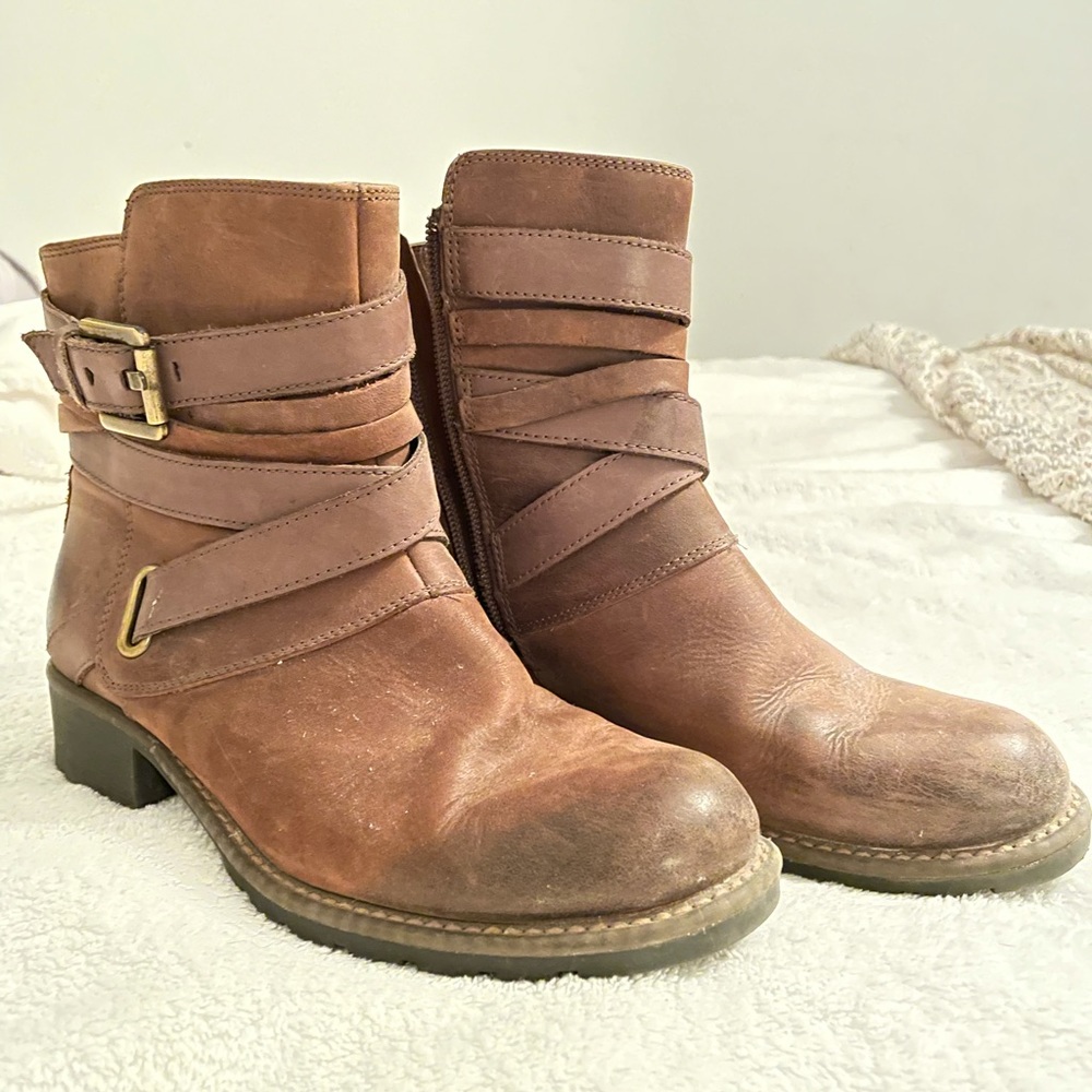 Clarks leather ankle boots